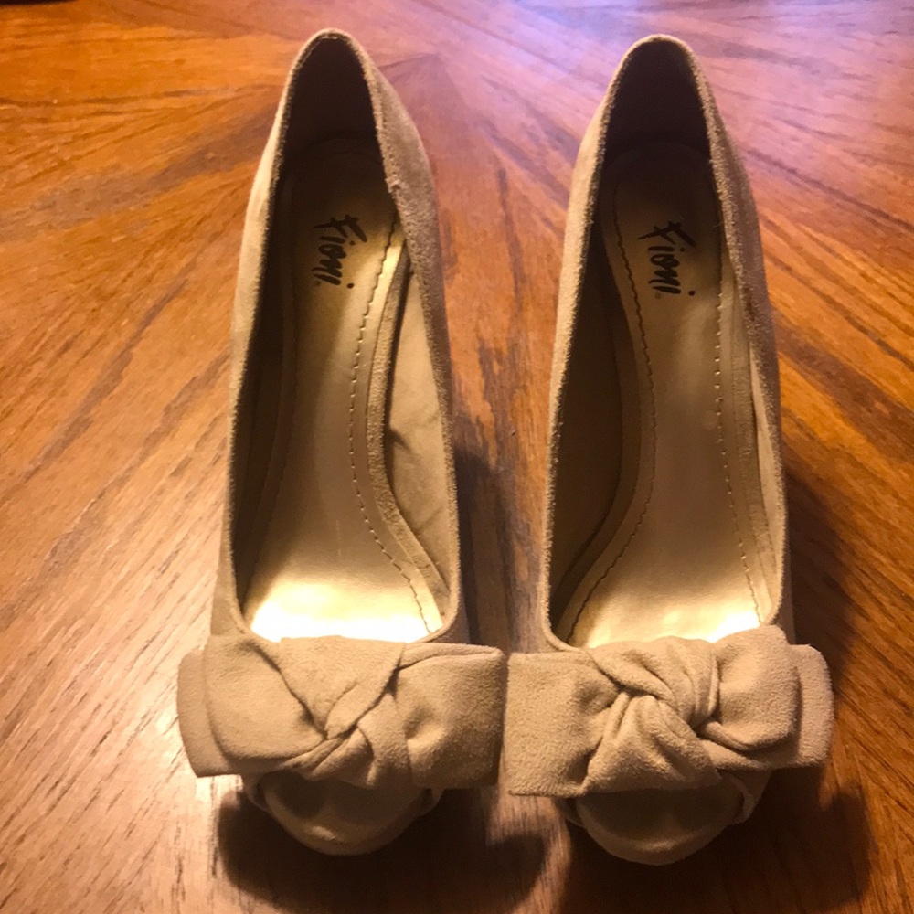 Nude Sueded Pumps